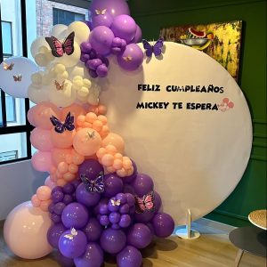 Decoración mariposas y mickey mouse baking 180